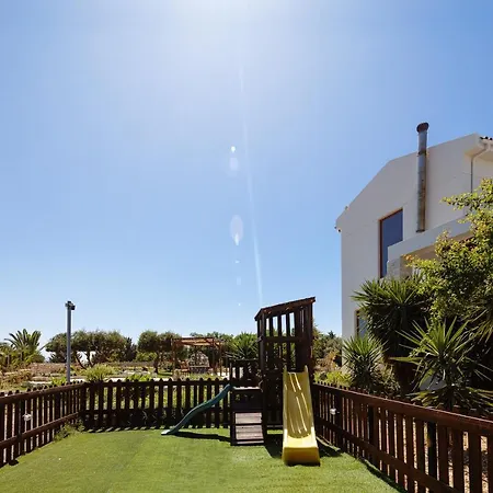 Villa Alpha Estate & *