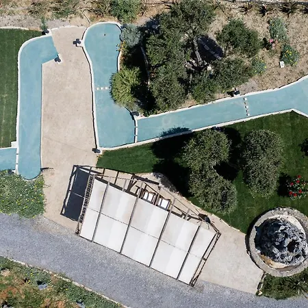 Alpha Estate & Villa *